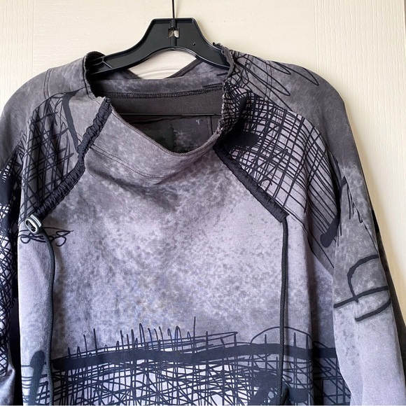 Rundholz Anthra Oversized Sweatshirt Abstract Print Gray Black Size Medium EUC - Picture 4 of 7
